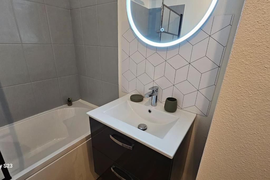 Appartement Calme Lievin Bagian luar foto